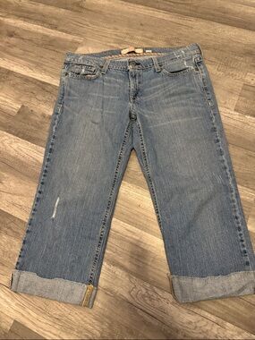 Old Navy Light Blue Cropped Jeans